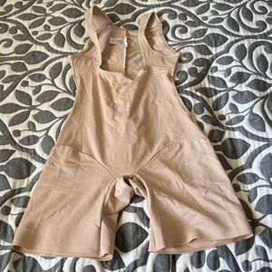 Naomi and Nicole body shaper